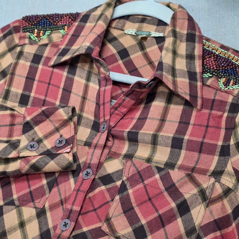 Gimmicks by BKE Plaid Shirt Women XS Red Tan Excellent Beaded Embroidered Boho